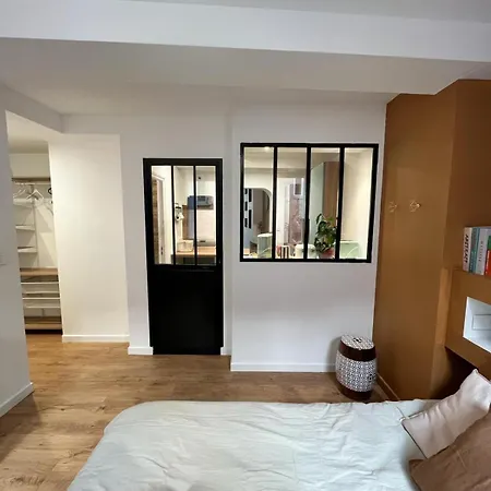 Centre Historique, Ideal Couple Apartment *